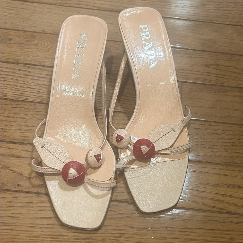 Prada Women's Cream and Red Heels